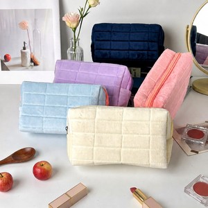 Pillow Makeup Bag <b>Large</b> Capacity Quilted Velvet Cosmetic Organizer Travel Toiletry Pouch Portable Makeup Storage Bag - Product Image 1