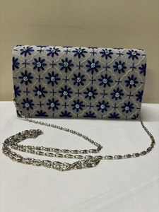 Embrayage ethnique royal de dame pour les femmes fabriqués à la main velours complexe Zari travail perles résistant à l'eau soirée d'élégance traditionnelle - Product Image 2