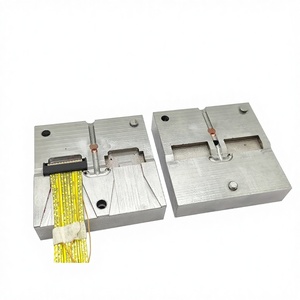 Molde de Inyección de Acero Duradero para Protección de Cables Industriales - Product Image 1