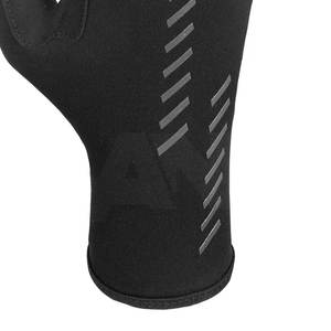Gants de joueur de terrain de haute qualité pour le football et le football durables et confortables fabriqués au Pakistan - Product Image 5