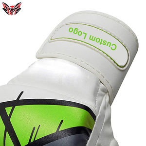 Fait sur mesure votre propre conception 2023 poids léger de haute qualité meilleure conception boxe combat porter des gants MMA - Product Image 6