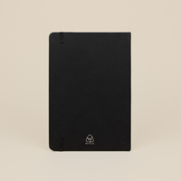 Cuaderno de Tapa Dura de Cuero Sintético Reciclado Negro Premium con Cierre Elástico, Papel Offset y Kraft con Estampado en Caliente
