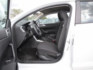 Vehículo de Gasolina Usado de 4 Ruedas, Sedán Manual Turbo, Precio Económico 2022-2023, Nuevo, Volante a la Izquierda, Pequeño, para Adultos - Product Image 3