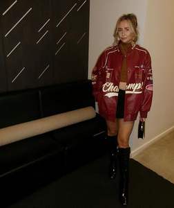 แจ็คเก็ตวาร์ซิตี้สุดฮิต คุณภาพสูง ทันสมัย ผลิตจากผ้าขนสัตว์/หนัง แจ็คเก็ตวาร์ซิตี้หนัง รุ่นปี 2024 - Product Image 3