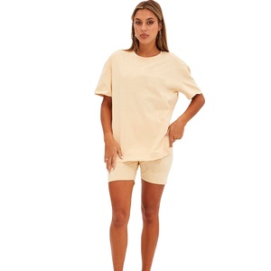 Ensemble deux pièces pour femmes d'été de haute qualité T-shirt à manches courtes et short Active Bottoms - Product Image 1
