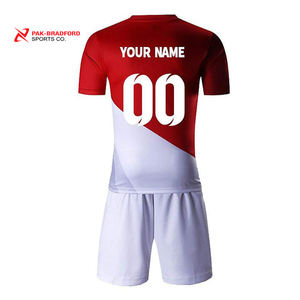 Vêtements d'équipe personnalisés en polyester 100% avec logo, fournisseur d'uniformes de football au Pakistan/nouvelle arrivée, meilleure vente d'uniformes de football - Product Image 6
