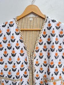 Veste sans manches en coton blanc indien, faite à la main, à motifs imprimés, style bohème, veste indienne, veste, nouveau style, veste en coton - Product Image 4