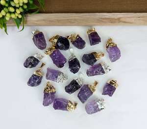 Colgante de amatista púrpura de gran tamaño genuino Regalo de compromiso certificado IGI chapado en oro y plata de 24 quilates - Product Image 1