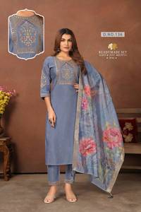 Collection en gros de bas Kurti en soie romaine avec Dupatta Party Salwar Kameez pour le catalogue d'hiver disponible au tarif de gros - Product Image 2