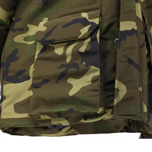 Vestes de camouflage pour hommes Mode d'hiver Imperméable Tenue de chasse Veste matelassée camouflage pour hommes avec capuche - Product Image 3