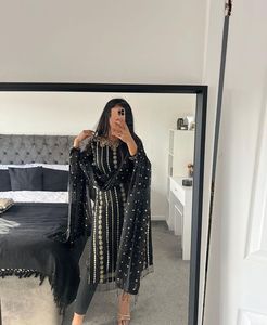 Conjunto de ropa de fiesta étnica más vendido Top DE TRABAJO bordado Dupatta Salwar Kameez Kurti pantalón ecológico cintura al por mayor - Product Image 2