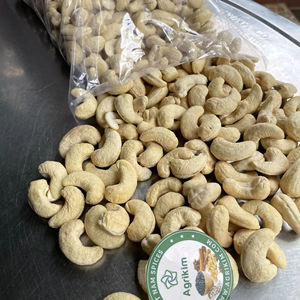 Noix de cajou entières séchées crues blanches, grades W180/W320/W240, certifiées HACCP, durée de conservation de 24 mois, emballage sous vide, collation du Vietnam - Product Image 1