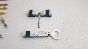 Abrebotellas de acero inoxidable Chapado en plata, mango de madera de acacia, hoteles de lujo para bodas y utensilios de cocina, logotipo de Color personalizado, producto en oferta - Product Image 6