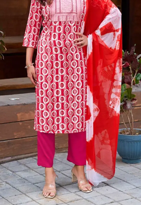 Costumes Salwar Kameez en coton de qualité supérieure pour femmes vêtements ethniques indiens pakistanais conçus pour les mariages et les occasions spéciales - Product Image 5