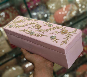 Personalized pink Fancy Round Polished Beech <b>Wood</b> Natural Material Jewelry Storage <b>Box</b> with Customized Color and Logo - Product Image 3