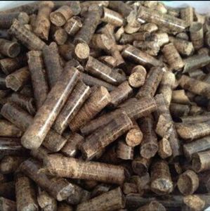 Vente en gros de granulés de bois de bambou Nouveaux granulés de bois de qualité supérieure 6mm EN Plus A1 Class Abete en sacs de 15kg. - Product Image 5