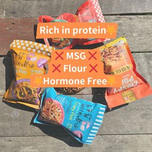 โออีเอ็ม เจพี ฟู้ดเฮาส์ ขนมแท่งหมูอบกรอบรสเกลือพริกไทยดำ ไขมันต่ำ สำหรับทุกเพศทุกวัย โปรตีนสูง ปราศจากฮอร์โมน บรรจุ 2 ถุง - Product Image 3