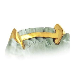 Grillz personnalisé 2 dents avec crocs Grillz opale blanche/925 Silver Slugs Grillz - Product Image 3
