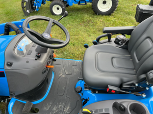 Compre al por mayor tractores agrícolas LS MT125 nuevos/usados, 4x4, con motor Mitsubishi, menos de 40 HP, alta productividad, tractor LS MT125 de 24.7 HP - Product Image 6