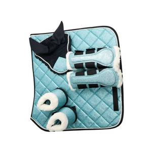 Ensemble d'accessoires d'équitation avec coussin de selle matelassé, bottes scintillantes et bonnet d'oreille par TARIQ MFG CO - Product Image 4