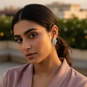 Boucles d'oreilles délicates en argent 925 avec zircone cubique pour femmes, bijoux élégants en cristal - Product Image 2