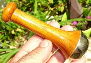 Masajeador corporal de madera pulida hecho a mano estilo Ángel varita de terapia facial Ayurvédica cuidado de la piel óptimo cuidado de la piel - Product Image 2