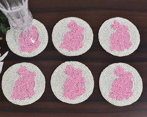 ที่รองแก้วลูกปัดรูปกระต่ายสีชมพูทำด้วยมือที่วางแก้วกาแฟชาในห้องครัวแผ่นรองเครื่องดื่มตกแต่งขายส่ง - Product Image 6