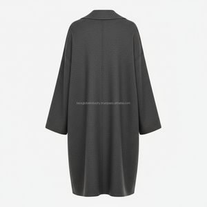 Manteau en laine gris croisé sur mesure pour femme – Fabricant OEM et marque privée - Product Image 2