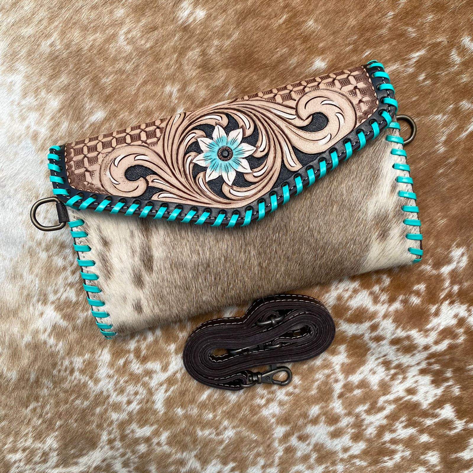 สีน้ำตาล