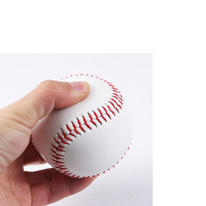 Balles de softball haute performance avec revêtement en cuir PU et centre en liège Idéal pour les balles de softball d'entraînement en plein air - Product Image 1