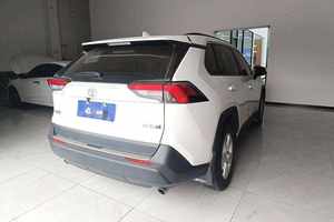 Modelo de Auto Usado 2024, 2.0, Transmisión Continuamente Variable, Tracción en Dos Ruedas, Edición Urbana, Automático, Volante a la Izquierda, Color Oscuro - Product Image 2