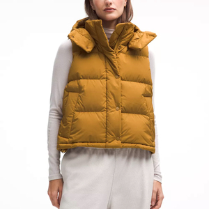 Venta al por mayor de las mujeres logotipo personalizado recortado chaleco acolchado para la venta de las mujeres de moda de cuello alto cremallera recortada chaleco acolchado - Product Image 1