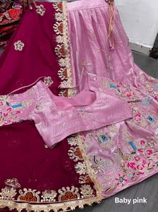 งานปักหนักประดับด้วยเลื่อมและด้าย พร้อมด้วยงานลูกปัดแบบลาตาคันโดริ - Product Image 3