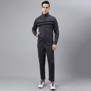 Chándal de algodón para hombre clásico OEM al por mayor con dos rayas en el pecho: ropa de descanso y ropa deportiva cómodas - Product Image 1