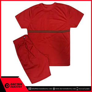 Short de sport de fitness pour hommes, style street, vente en gros bon marché short de course brodé à motifs solides - Product Image 3