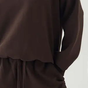 Sweat-shirt pour femmes avec col rabattu et logo personnalisable / Manches longues avec un tissu de haute qualité et confortable - Product Image 4