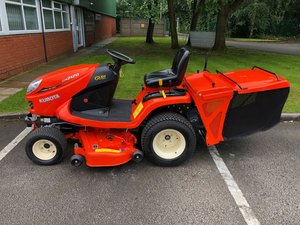   Cortadora de Césped Diésel de Alta Calidad GR2120 con Motor de 2 Tiempos y 190 cc, Grado Industrial para Bricolaje, Voltaje de 48 V, Incluye Recolector de Césped - Product Image 3