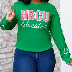 Sweat-shirt brodé en chenille vert HBCU, vêtements de sororité, coton premium, col rond, pull pour femmes - Product Image 3
