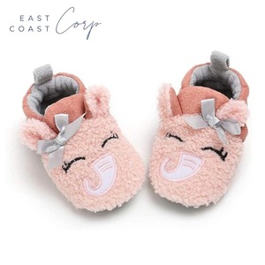 Acogedores botines de lana para recién nacidos, zapatillas de invierno con pinzas, suela blanda, zapatos de cuna para primeros pasos para bebés, botas para bebés recién nacidos - Product Image 1