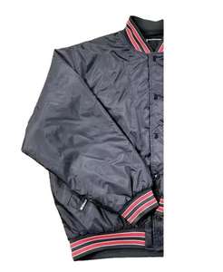 Personalizado Varsity bordado acolchado forrado hombres personalizado béisbol Bomber Varsity chaqueta de satén para hombres - Product Image 4