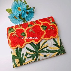 กระเป๋าคลัทช์สำหรับผู้หญิงประดับลูกปัดงานราตรีสำหรับเจ้าสาวประดับด้วยลูกปัดสีชมพูและสีเหลือง - Product Image 2