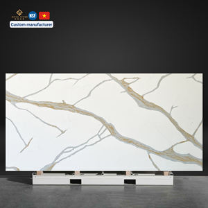 NV899 Fabricant du Vietnam Joints vraiment durs absents Veines d'or de luxe Calacatta Dalle de sol en pierre de quartz artificiel blanc - Product Image 1