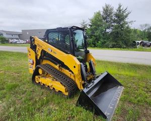 Chargeuse compacte sur chenilles diesel 255 de 2024 avec pompe hydraulique Eaton et moteur, garantie 3 ans - Product Image 3