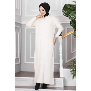 Media cremallera Hijab Vestido de punto crema - Product Image 1