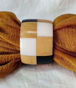 Anneaux de serviette en résine tendance avec support en métal, motif à rayures verticales pour la maison, le restaurant, la vaisselle de mariage - Product Image 5