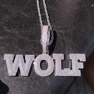Colgante de Lujo Personalizado con Nombre de Lobo, Estilo Hip Hop, con Cadena de Cuerda, Joyería de Plata de Ley con Moissanita - Product Image 2