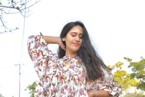 2024 femmes été tenue décontractée 100% coton élégant imprimé fleuri ample Long bouton décoration naturel à la mode robe d'été - Product Image 2