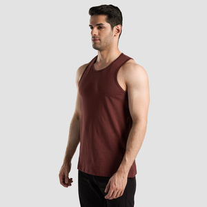 Camiseta sin mangas de algodón de 220g para hombre personalizada, chaleco de color sólido, ropa ligera cómoda de alta calidad hecha en Pakistán - Product Image 4