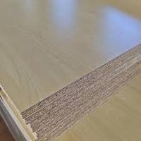 Panneau de contreplaqué léger personnalisé de qualité supérieure en peuplier avec surface finie, pour usage intérieur, garantie à vie
