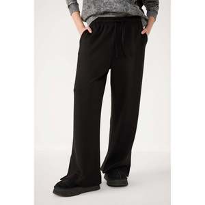 Pantalones Españoles con Aberturas Laterales - Product Image 2